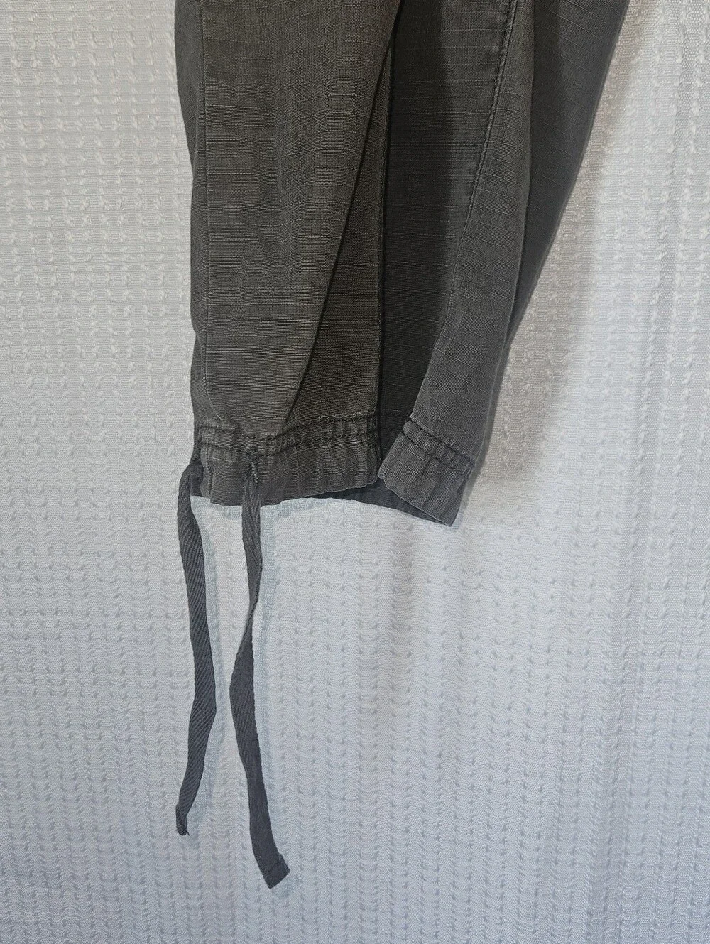 Eddie Bauer Womens Size 13 Cotton Capri Cargo Pants Dark Grey Y2K